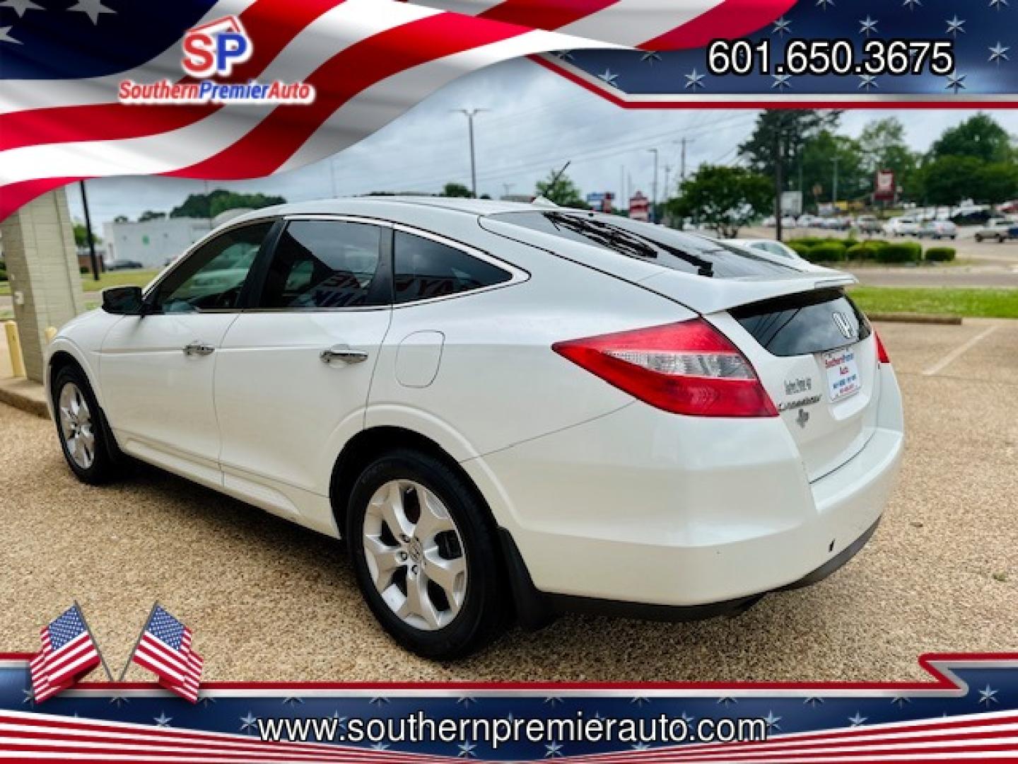 2012 WHITE HONDA CROSSTOUR EX-L (5J6TF1H52CL) , located at 922 W. Beacon St., Philadelphia, MS, 39350, (601) 650-3675, 32.770447, -89.127151 - Photo#3